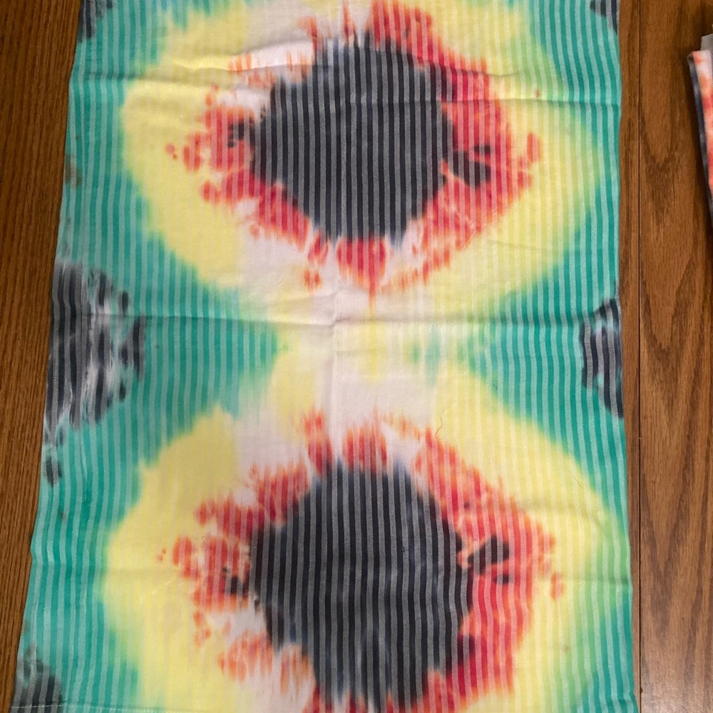 ⚠️ 3 for $10⚠️ Tie dye pillowcases (set of 2)